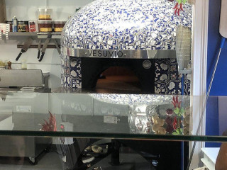 Vesuvio Pizzeria Napoletana