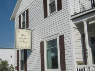 Ali's Coffee House Gift Shop