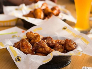 Buffalo Wild Wings Springfield North Dirksen Parkway