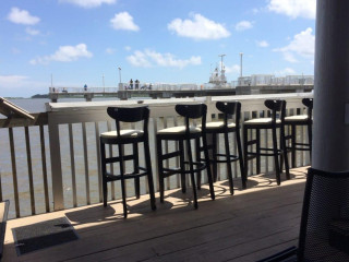 Duncan's Waterfront Grill