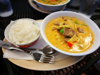 Camano Thai