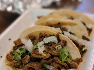 Aztlan Tacos Grill