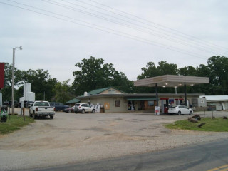 Roy's General Store