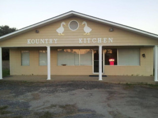 Country Kitchen