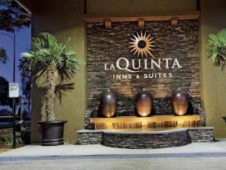 La Quinta Inn Suites By Wyndham San Jose Airport