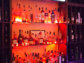 840 Wine Bar Cocktail Lounge