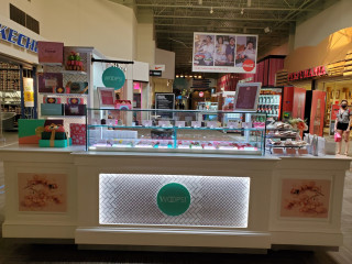 Woops! Macarons Gifts (arrowhead Towne Center)