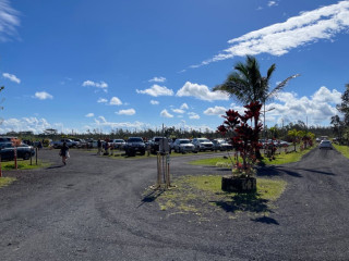 Maku'u Farmer's Market