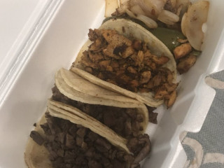 Tacos El Yiyo