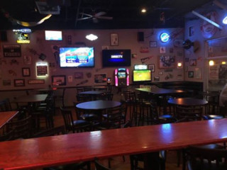 Moudy's Bar Grill