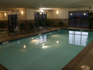 Hampton Inn Suites New Castle