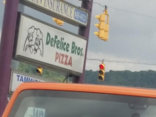 Defelice Bros Pizza Moundsville