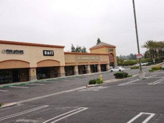 Diamond Hills Plaza Shopping Center