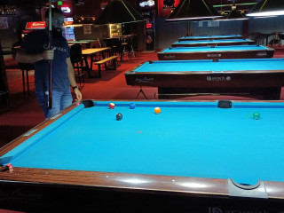 Brown's Billiards Lounge