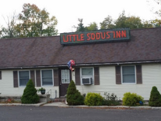 Little Sodus Inn