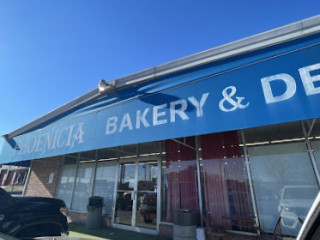 Phoenicia Bakery Deli Lamar Blvd