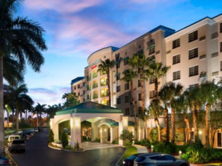 Courtyard By Marriott Fort Lauderdale Airport Cruise Port