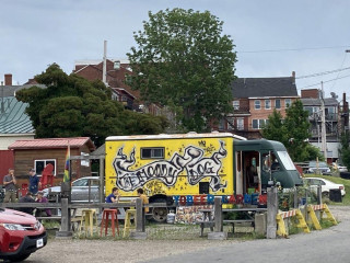 The Moody Dog Food Truck