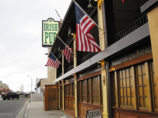 Irish Pub & Inn 