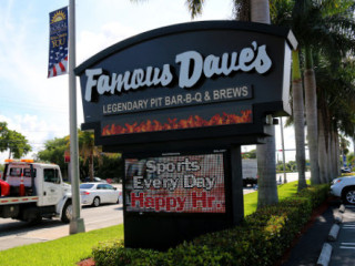 Famous Dave's -b-que