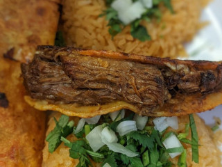 El Coco Loco Mariscos Mexican Grill