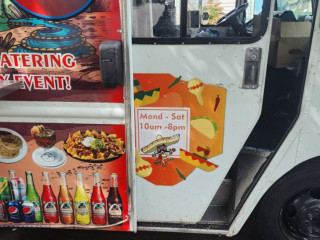Que Rico Food Truck