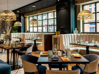 restaurant image