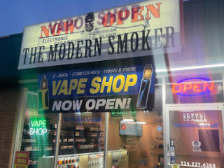 The Modern Smoker: Vape And Tobacco