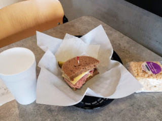 Dagwood's Deli Eatery