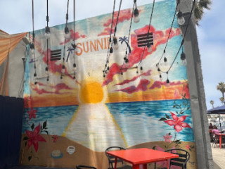 Sunnie's Java Beach Cafe