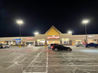 Giant Eagle Supermarket