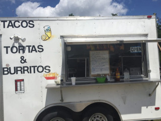 Lila's Tacos, Tortas Burritos