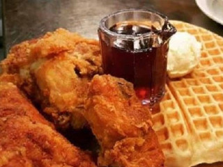 LoLo's Chicken & Waffles - Southlake