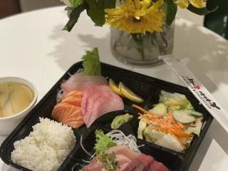Yokoso Sushi