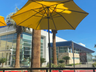 California Pizza Kitchen At Turnberry Town Square