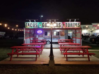 Taqueria Los Lagos (food Truck)