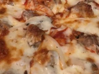 Connie's Pizza in Bridgeport