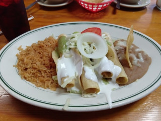Dominguez Mexican Food