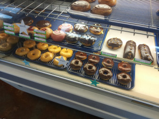 Baker's Street Donuts