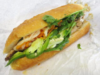 Mobile Bun Mih Vietnamese Sandwhiches On Weekdayd