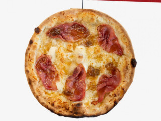 Famiglia Fornaciari Wood Fired Pizza