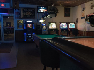 Tj’s And Sports Lounge