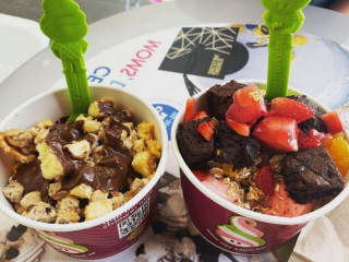 Menchie's Frozen Yogurt