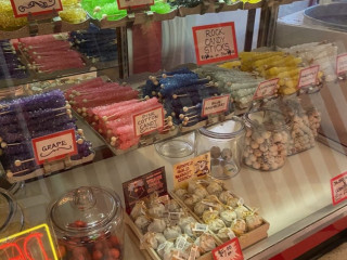 Red's Old Fashioned Candies