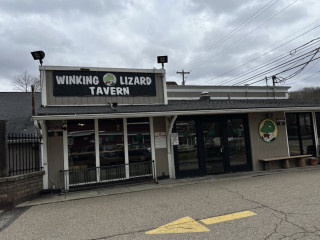 Winking Lizard Galleria