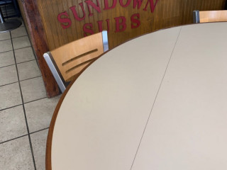 Sundown Subs