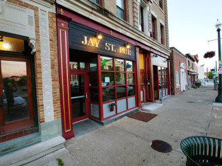 Jay St. Pub