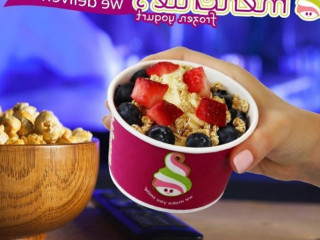 Menchie's Frozen Yogurt