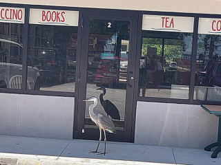 Riverview Coffee, Tea Books