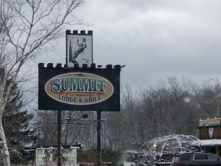 Summit Fireside Lodge Grill